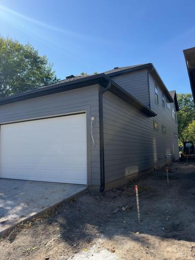 35 19th Avenue N, Hopkins, MN 55111
