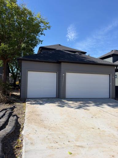 35 19th Avenue N, Hopkins, MN 55111