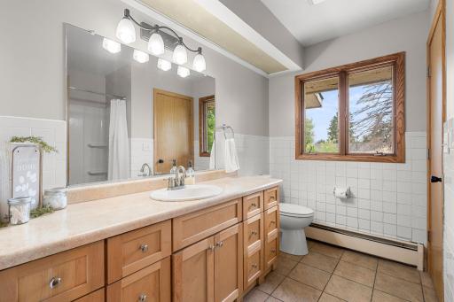 628 E Wisconsin Avenue, Barron, WI 54812