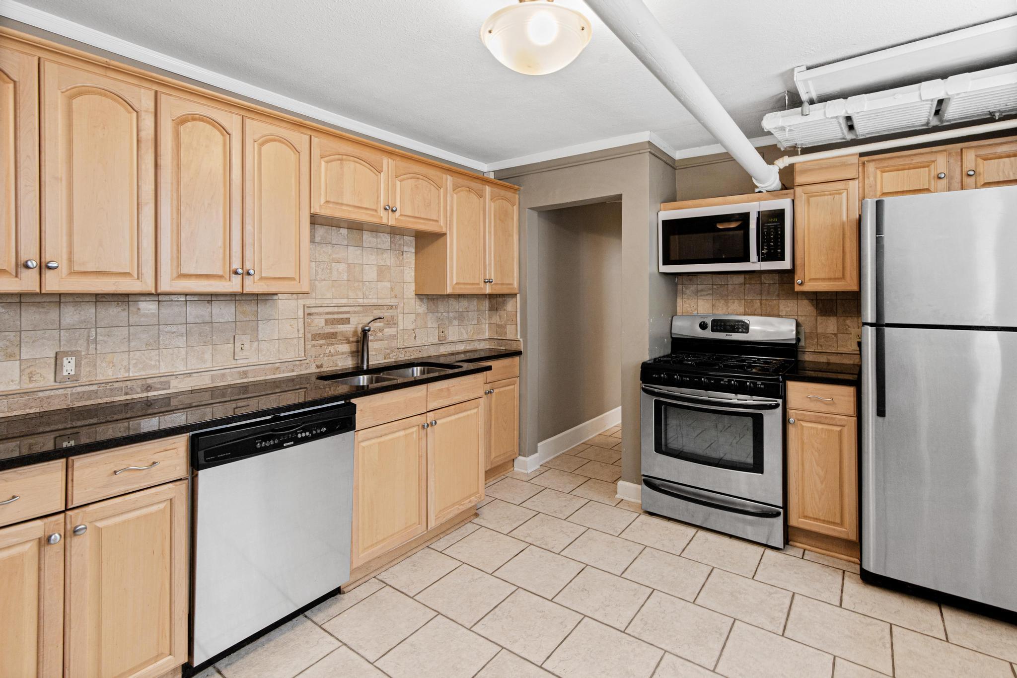 2621 Humboldt Avenue S-6.jpg