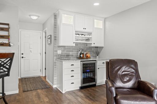 15785 25th Place N, Plymouth, MN 55447