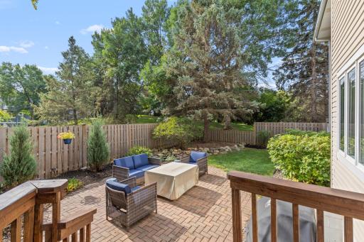 15785 25th Place N, Plymouth, MN 55447