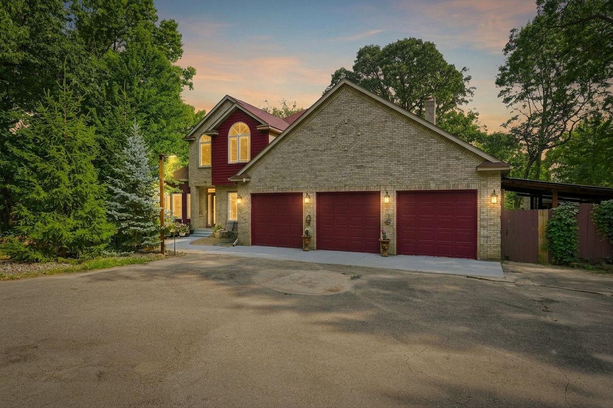 Welcome to 14028 Furlong Trail!