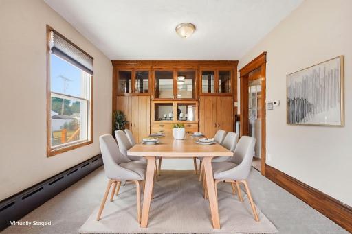 AI Staged Dining Room