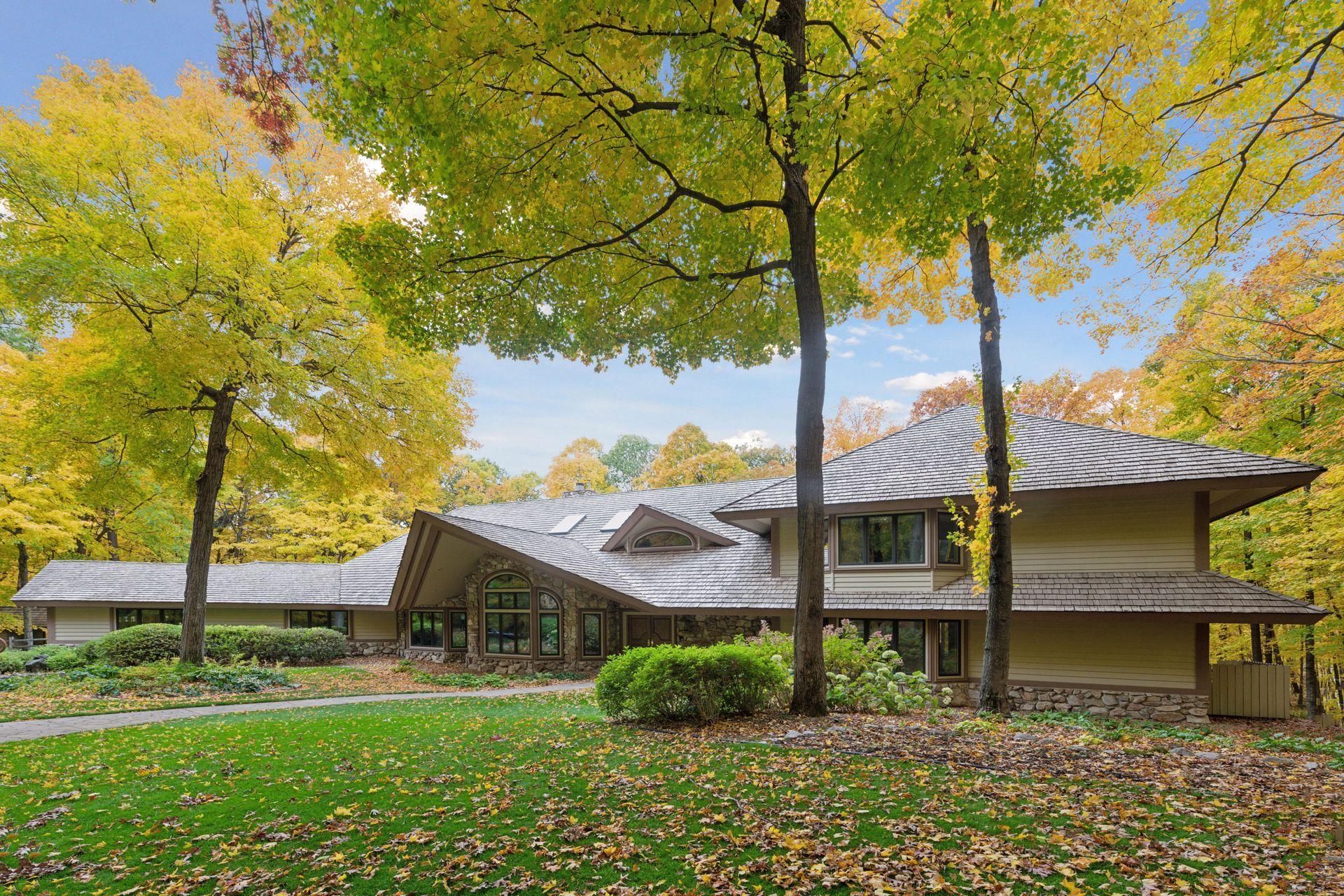 Property photo for 1420 Tamarack Drive, Medina, MN 55356