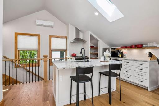 Guest house features a complete and fully equipped kitchen.