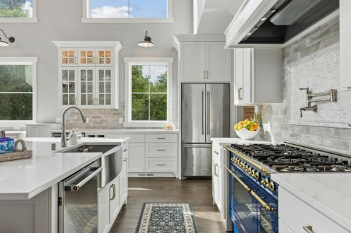 6311 Montee Drive, Eden Prairie, MN 55344