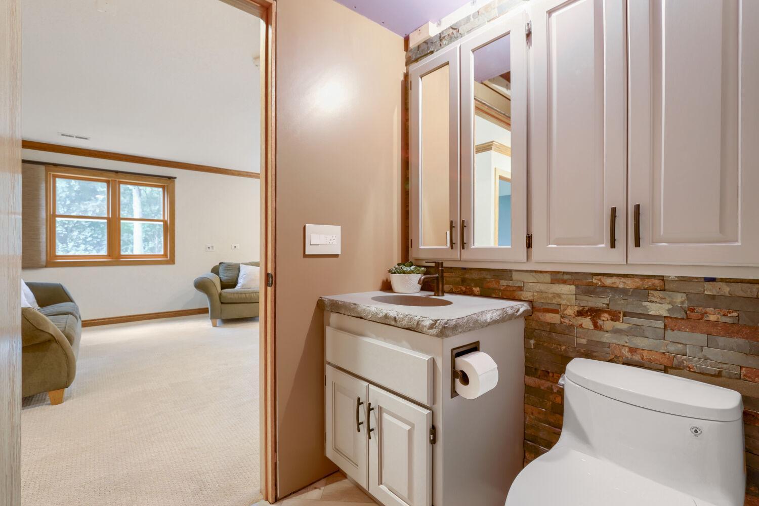 Lower Level 3/4 Bath