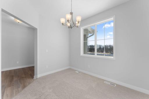 1551 Creekwood Dr, New Richmond, WI 54017