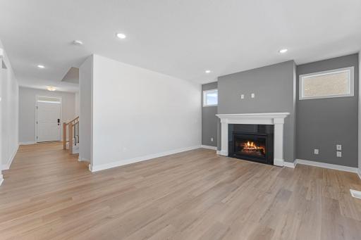 1551 Creekwood Dr, New Richmond, WI 54017