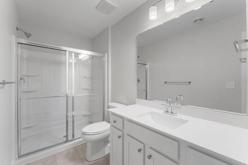 1551 Creekwood Dr, New Richmond, WI 54017