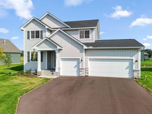 1551 Creekwood Dr, New Richmond, WI 54017