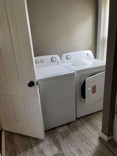 755bathlaundry.jpg