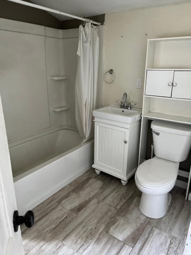 755bath.jpg