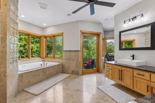 W10622 State Road 35, Prescott, WI 54021