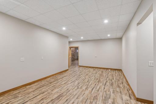 W10622 State Road 35, Prescott, WI 54021
