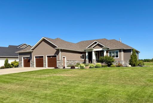 433 Trent Jones Drive, Horace, ND 58047