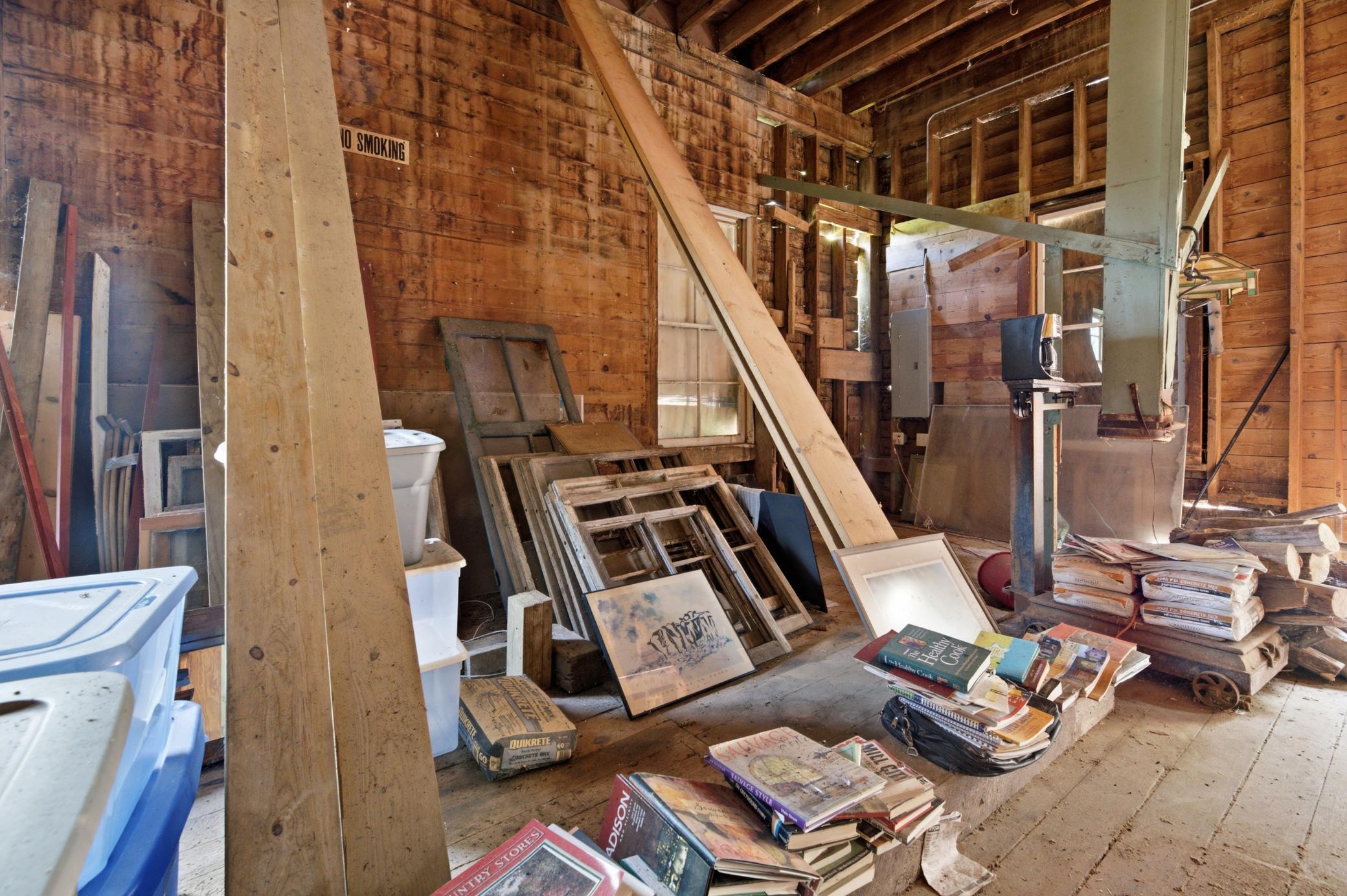 w25818 Mill Rd (8).jpg