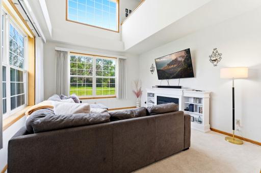 Light and bright corner unit!