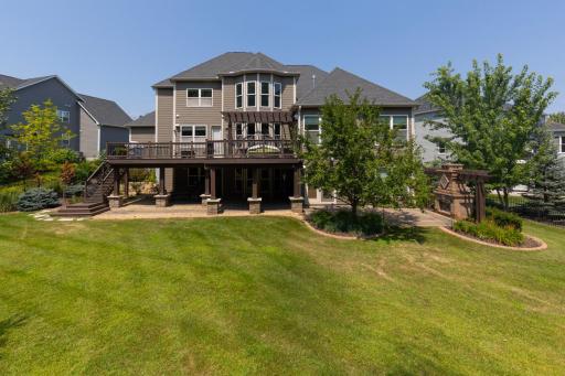 10033 Frederick Place, Eden Prairie, MN 55347