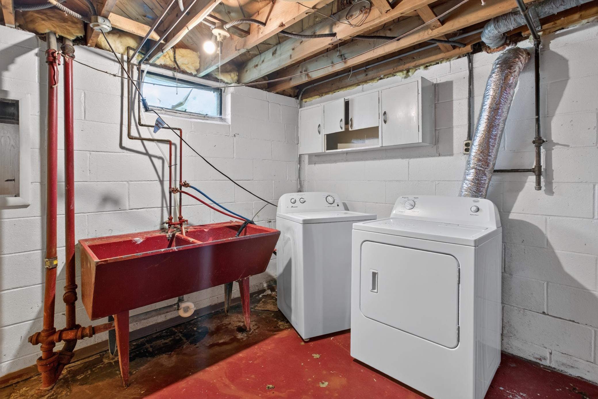 Laundry with sink