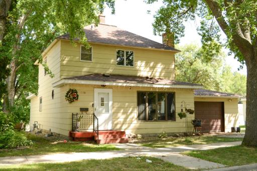 220 N 7th Street, Montevideo, MN 56265