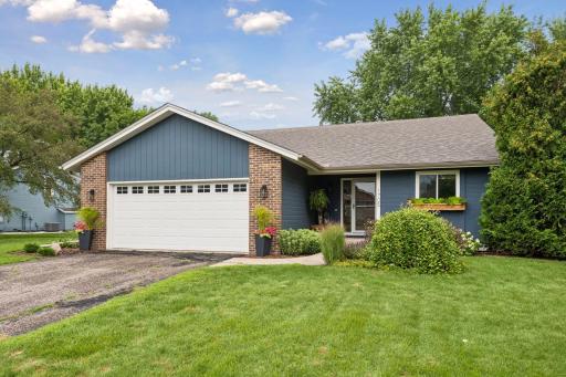 Photo for 1705 White Oak Drive, Chaska, MN 55318 - listing #7121758 1705 White Oak Drive, Chaska, MN 55318