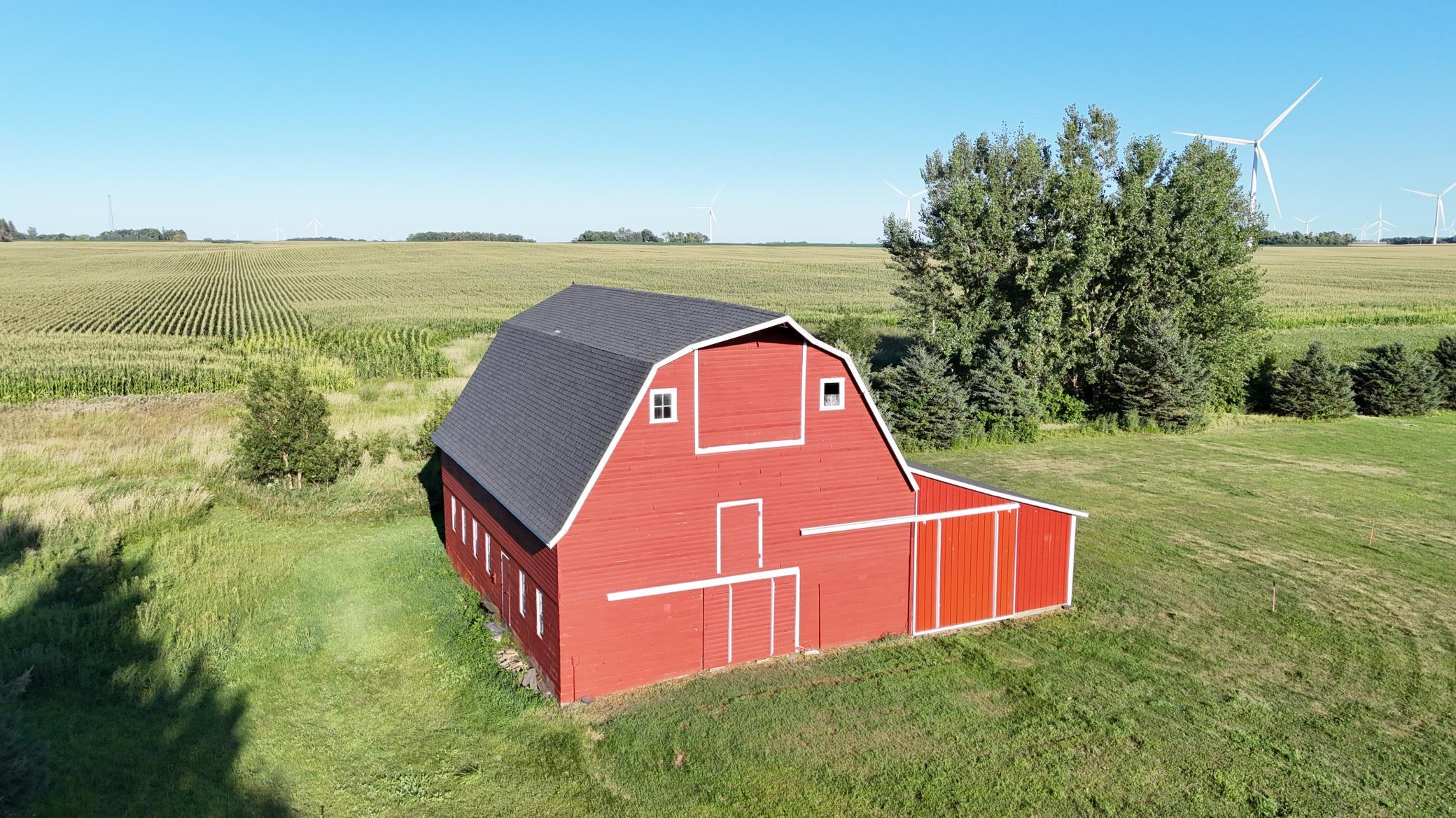Barn.JPG