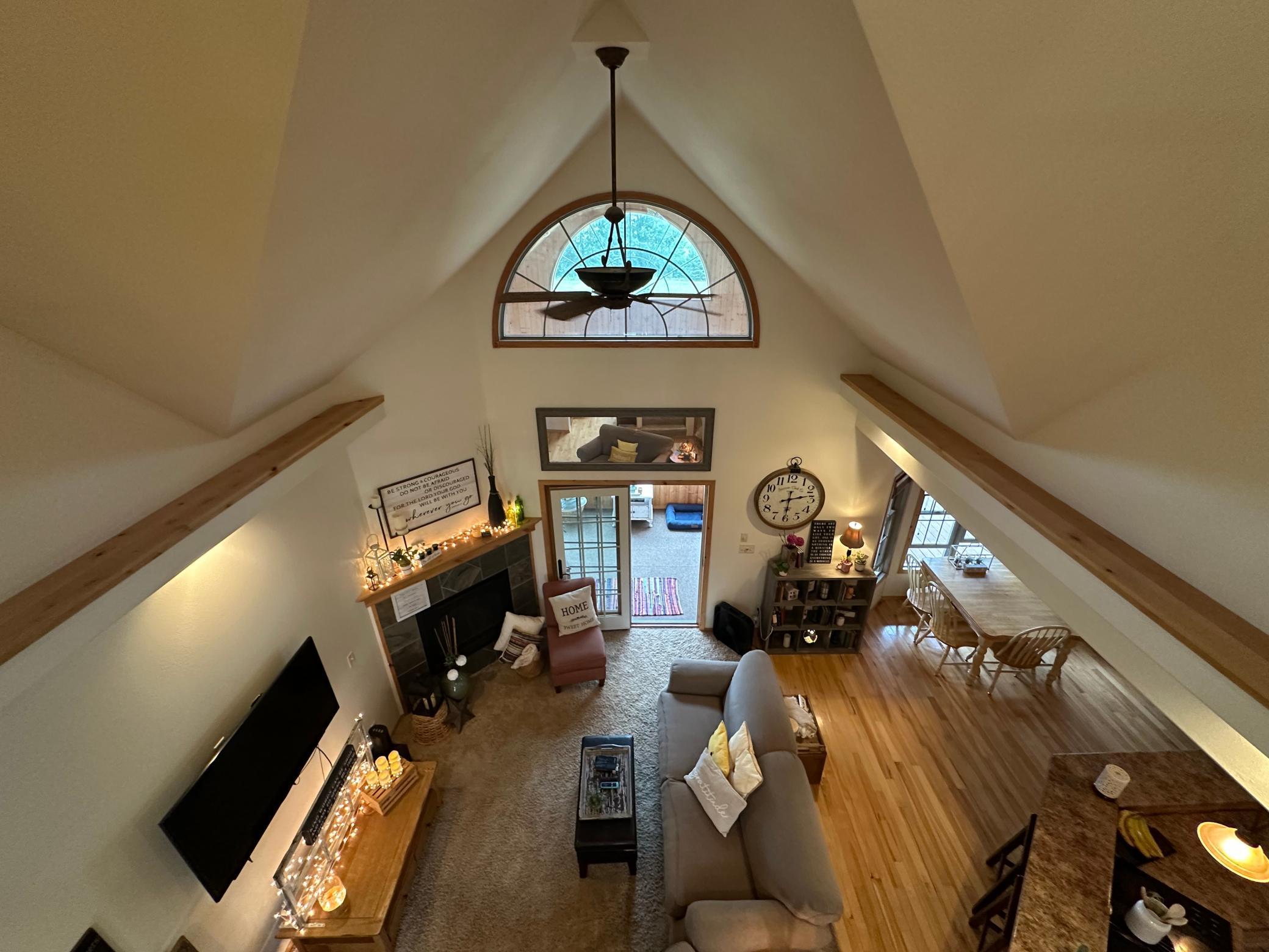 Overlooking the greatroom.jpeg