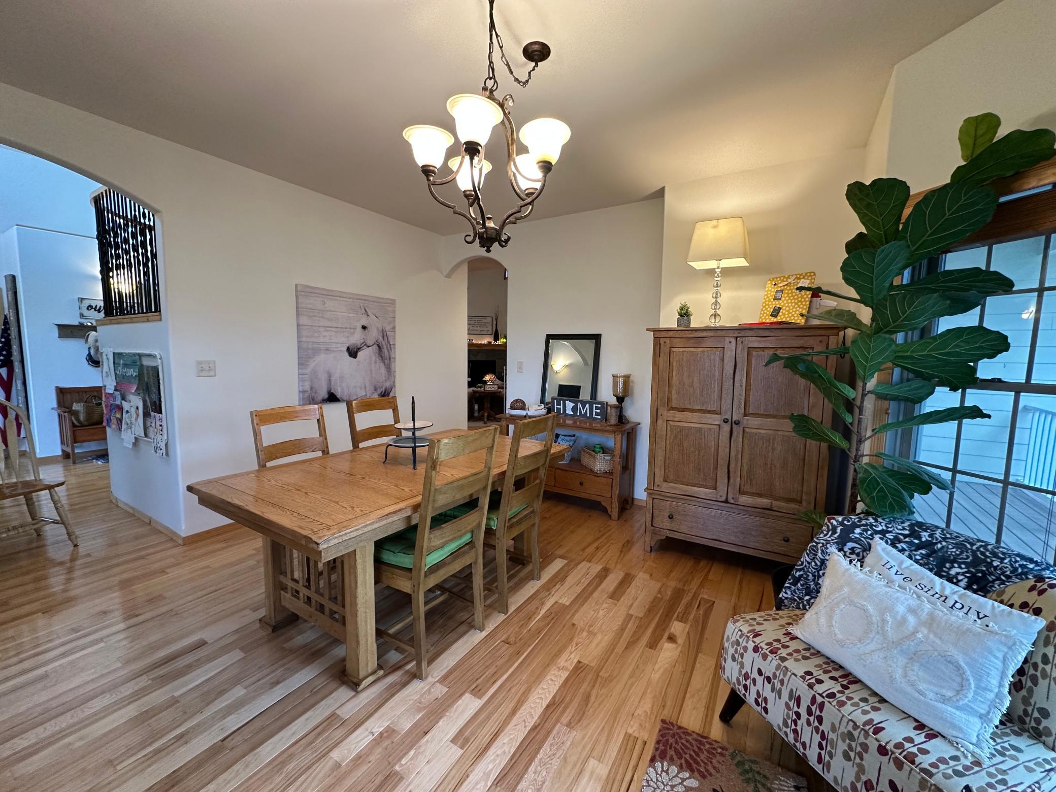Formal dining room.jpeg