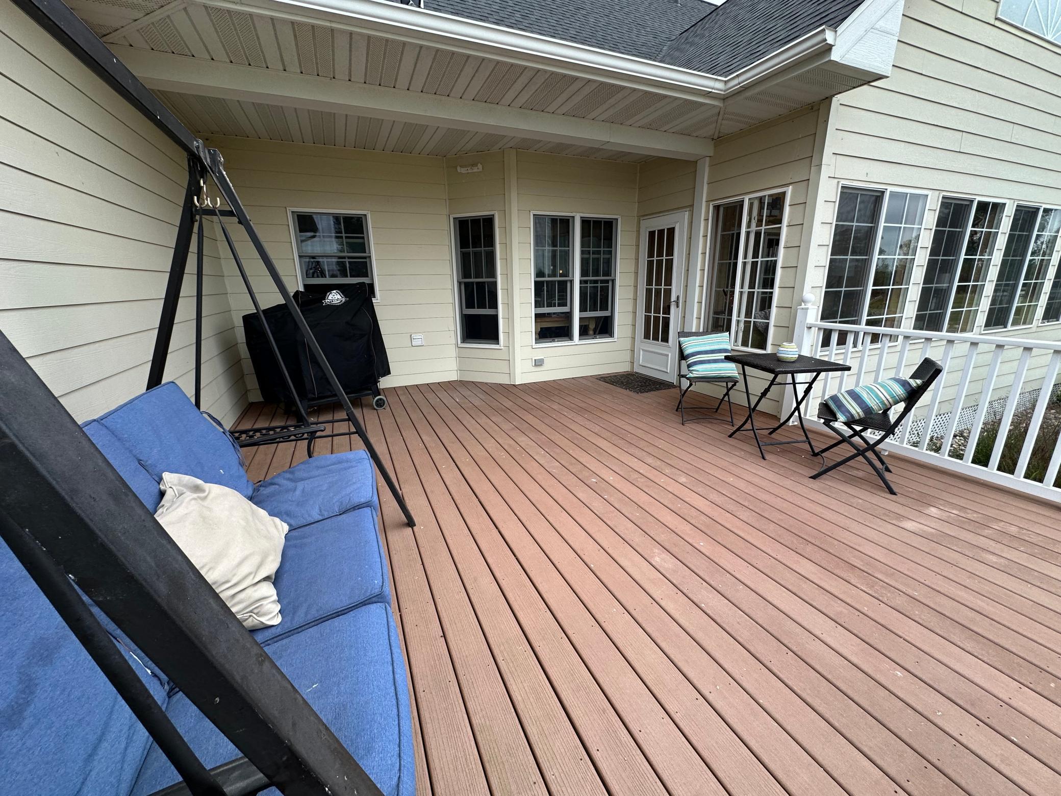Covered deck in the back.jpeg