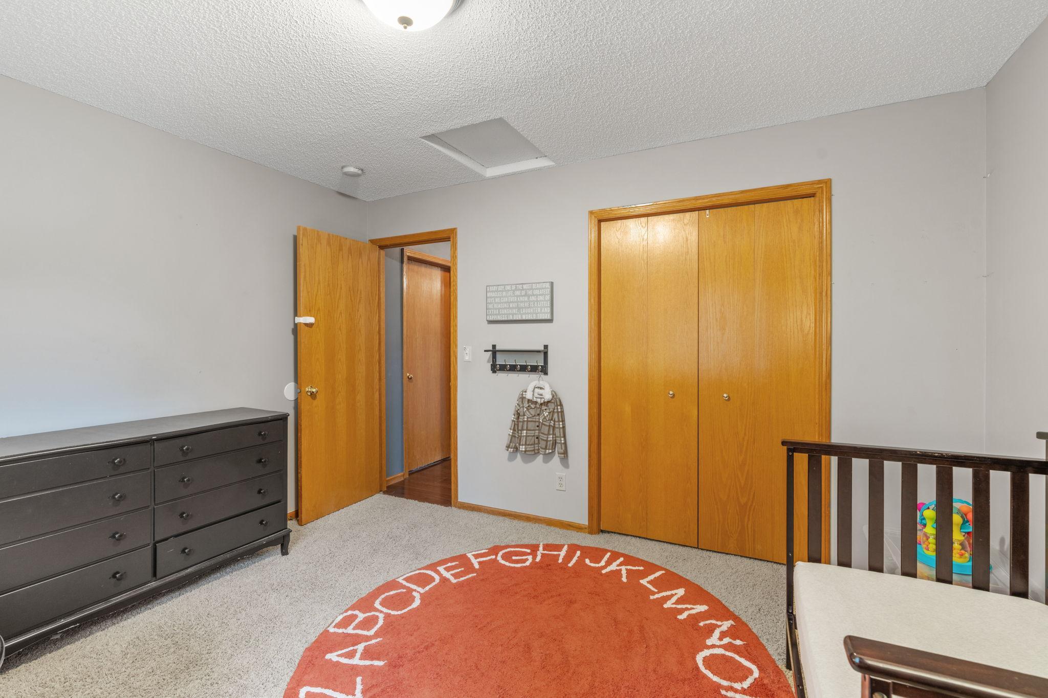 24-web-or-mls-6 Nina Court SW-24.jpg