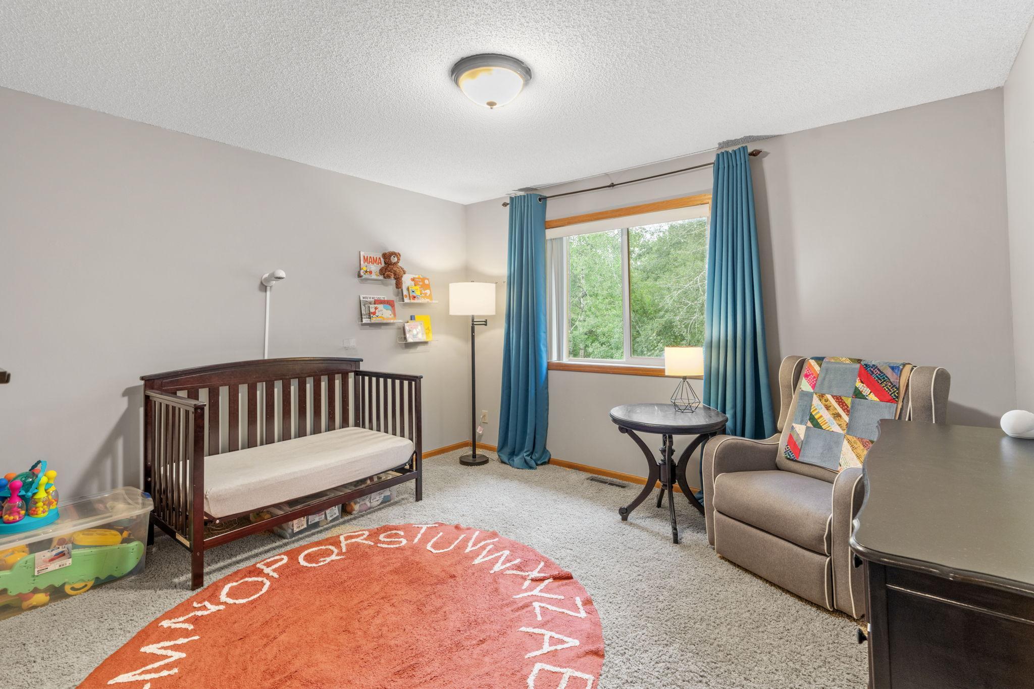 23-web-or-mls-6 Nina Court SW-23.jpg