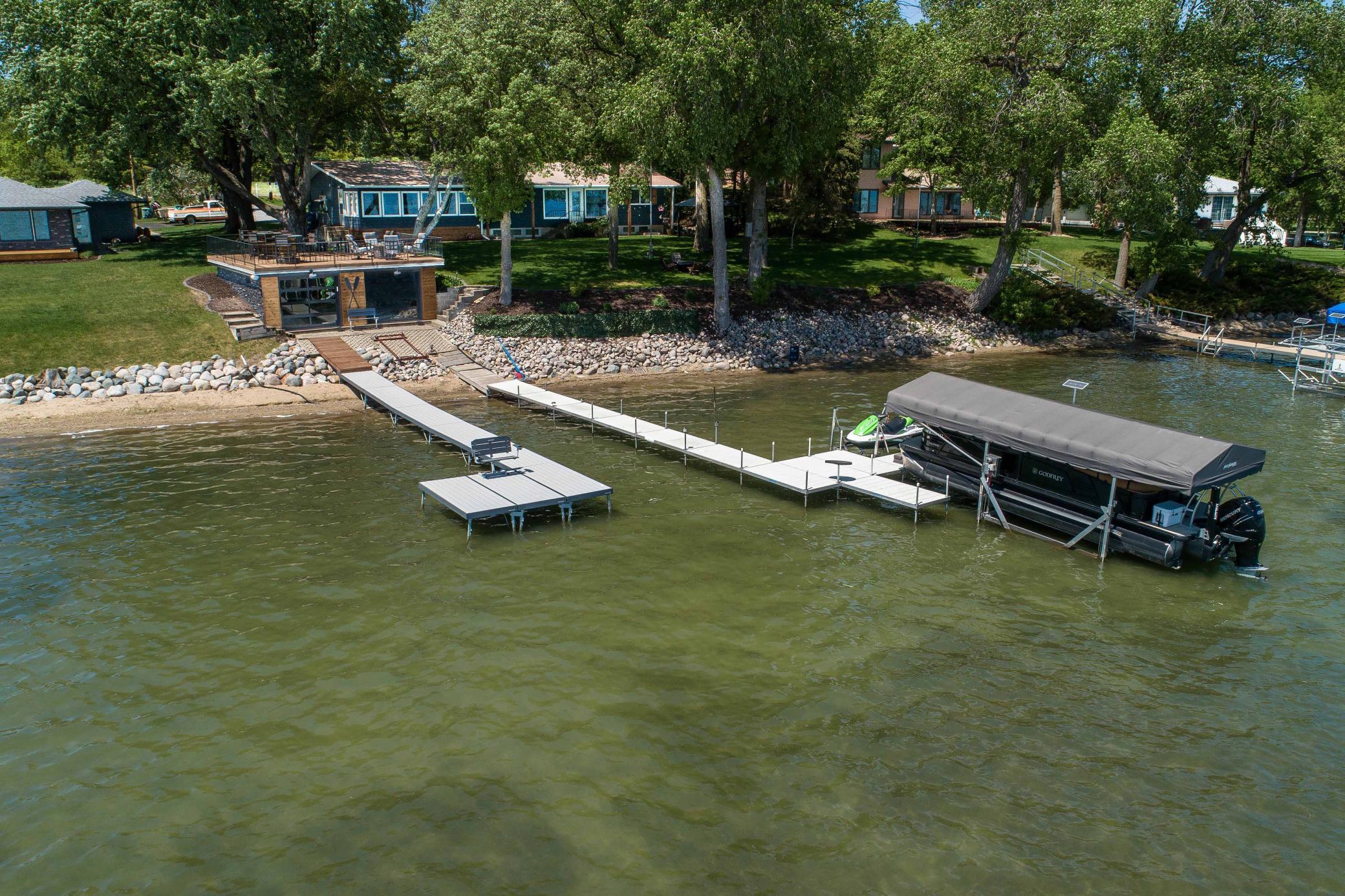 736 Shorewood-334.jpg