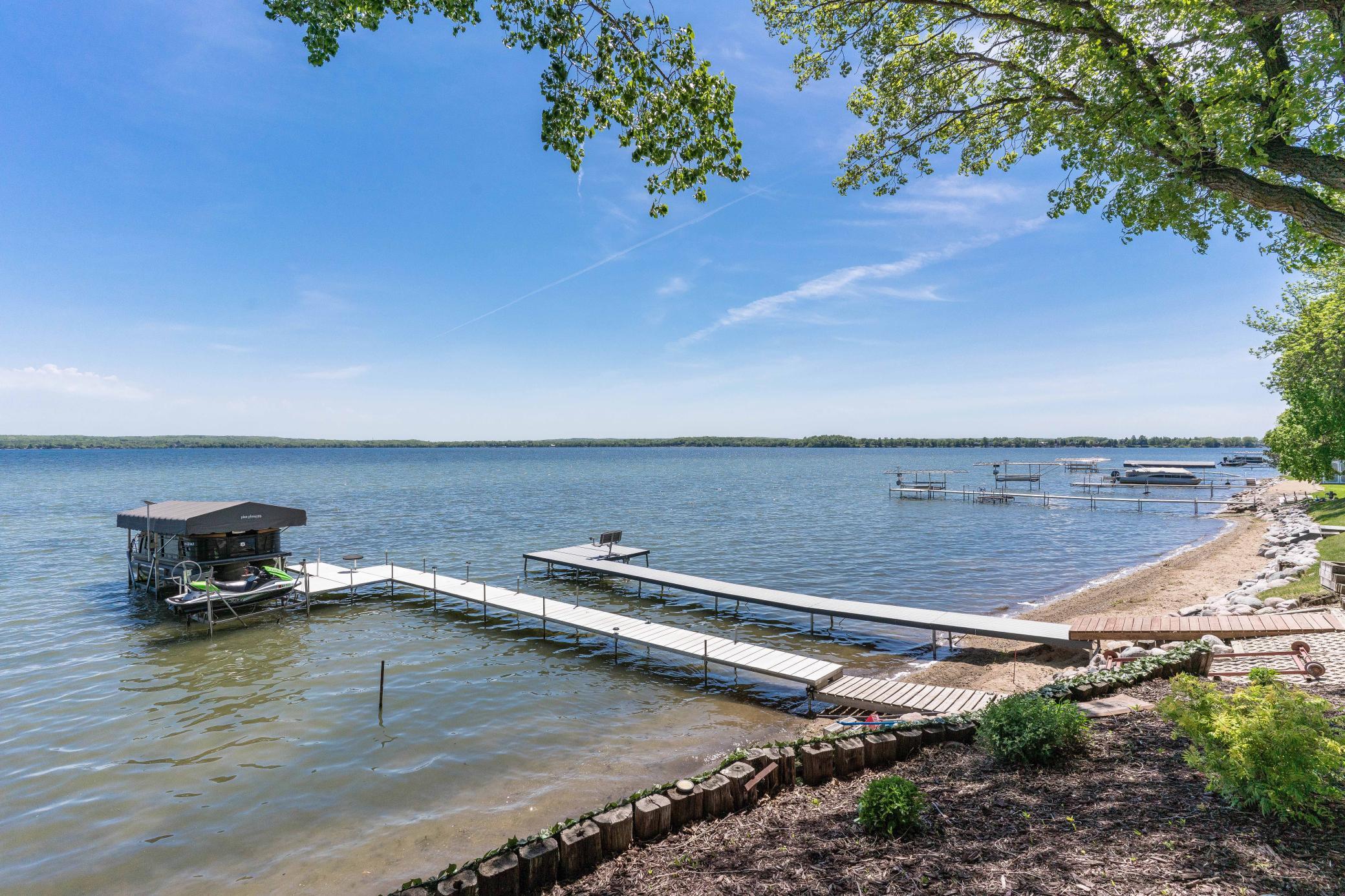 736 Shorewood-317.jpg