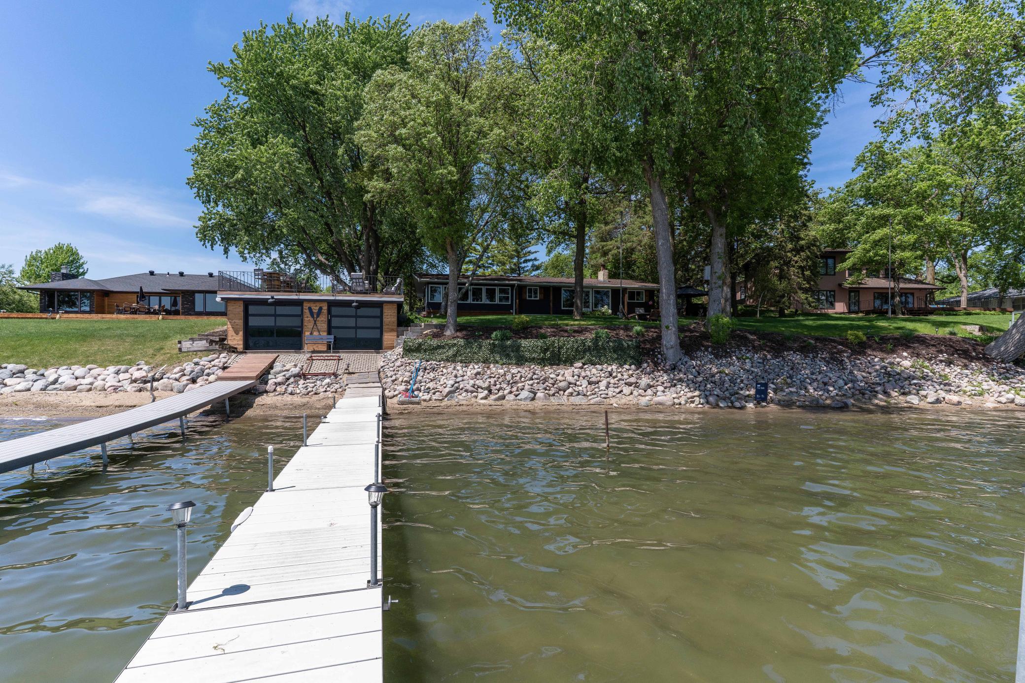 736 Shorewood-321.jpg