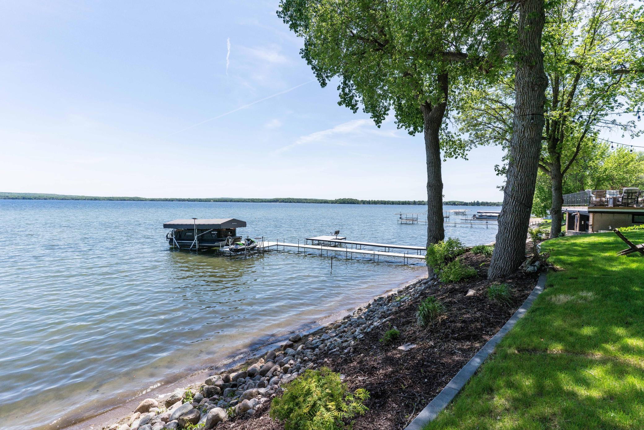 736 Shorewood-316.jpg