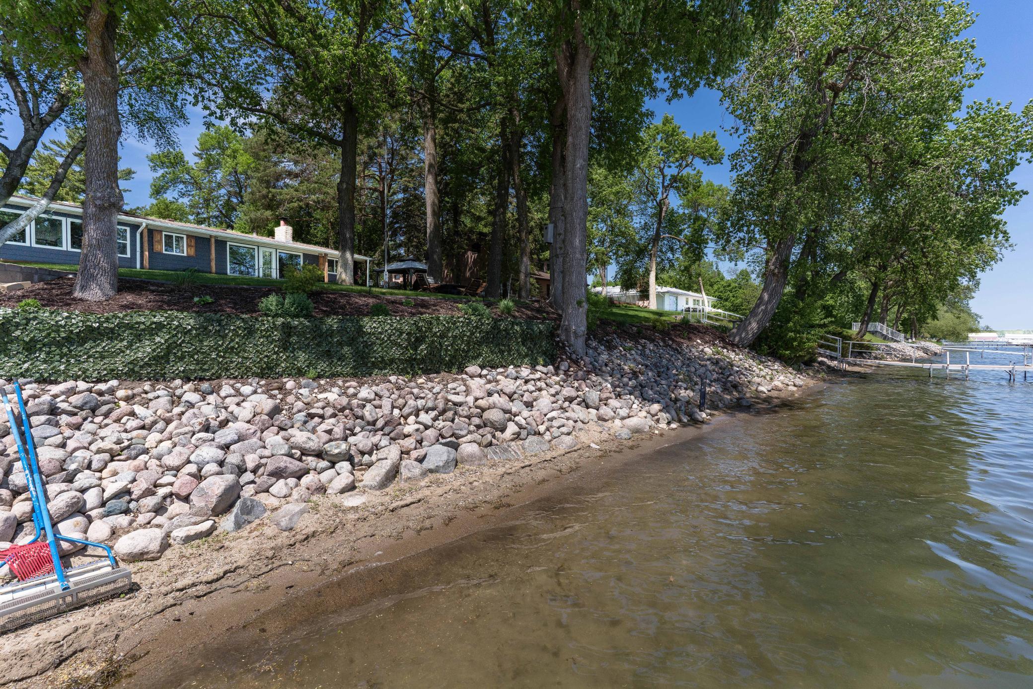 736 Shorewood-322.jpg