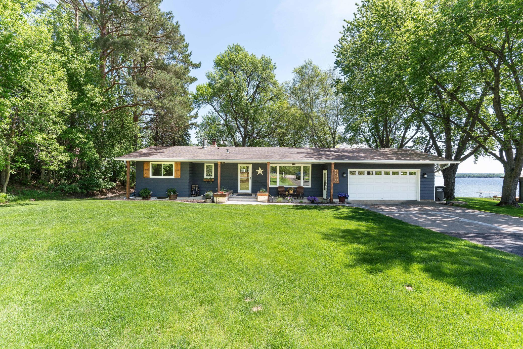 736 Shorewood-302.jpg