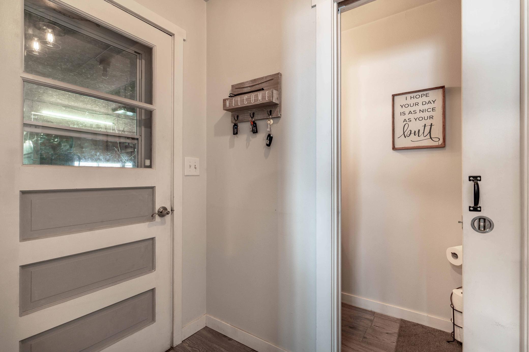 736 Shorewood Dr DL-220.jpg