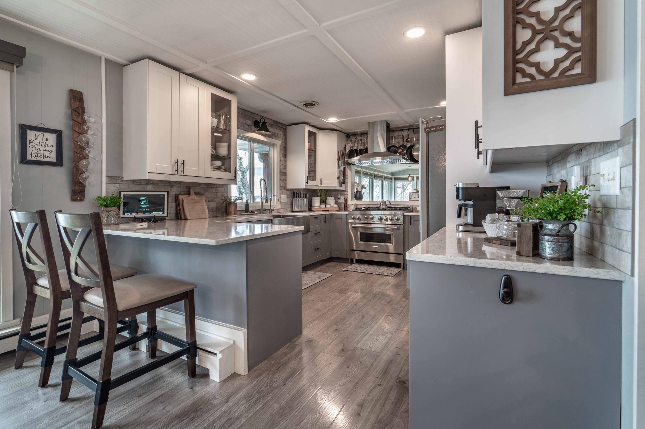 736 Shorewood Dr DL-211.jpg