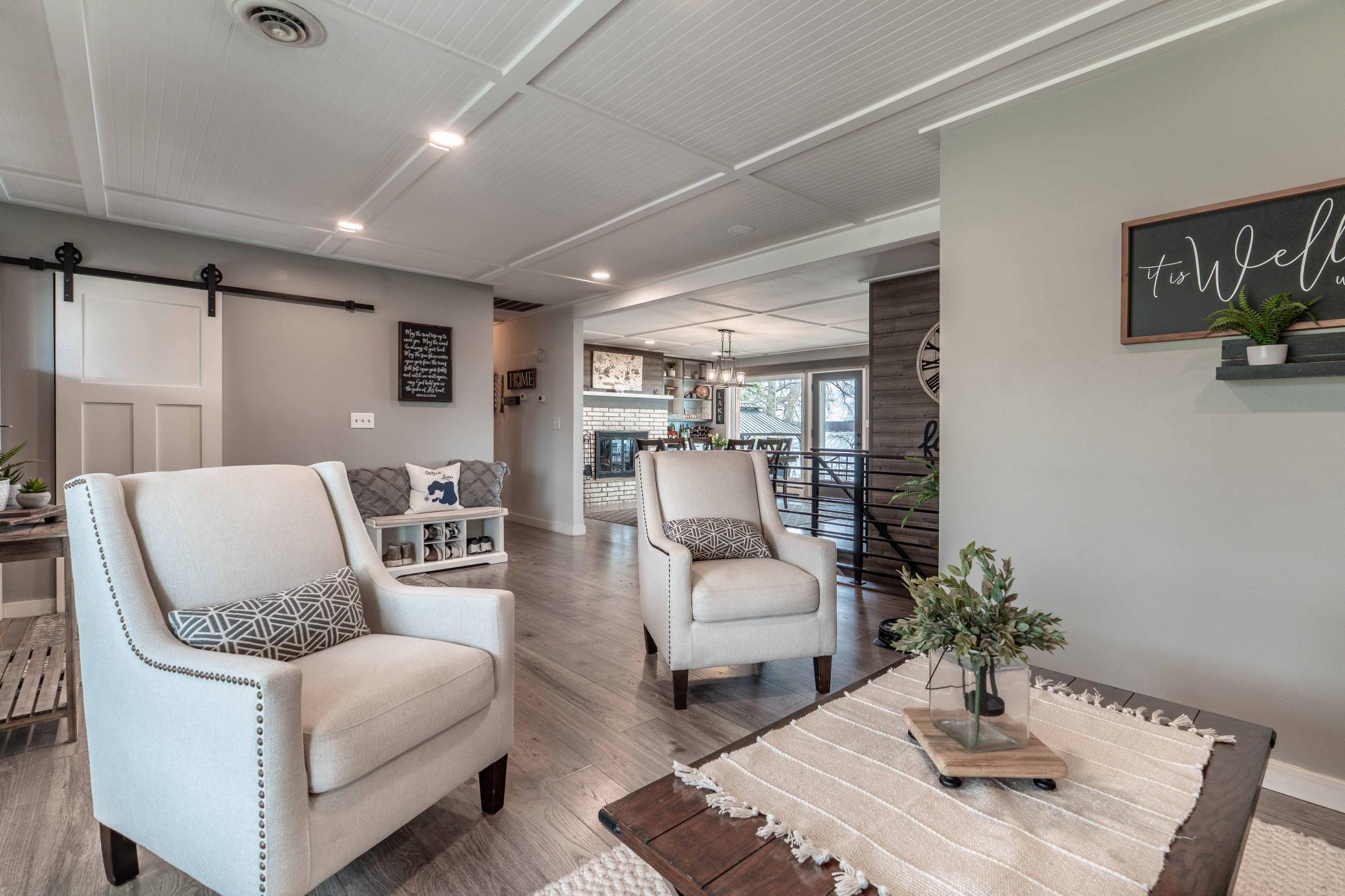 736 Shorewood Dr DL-204.jpg