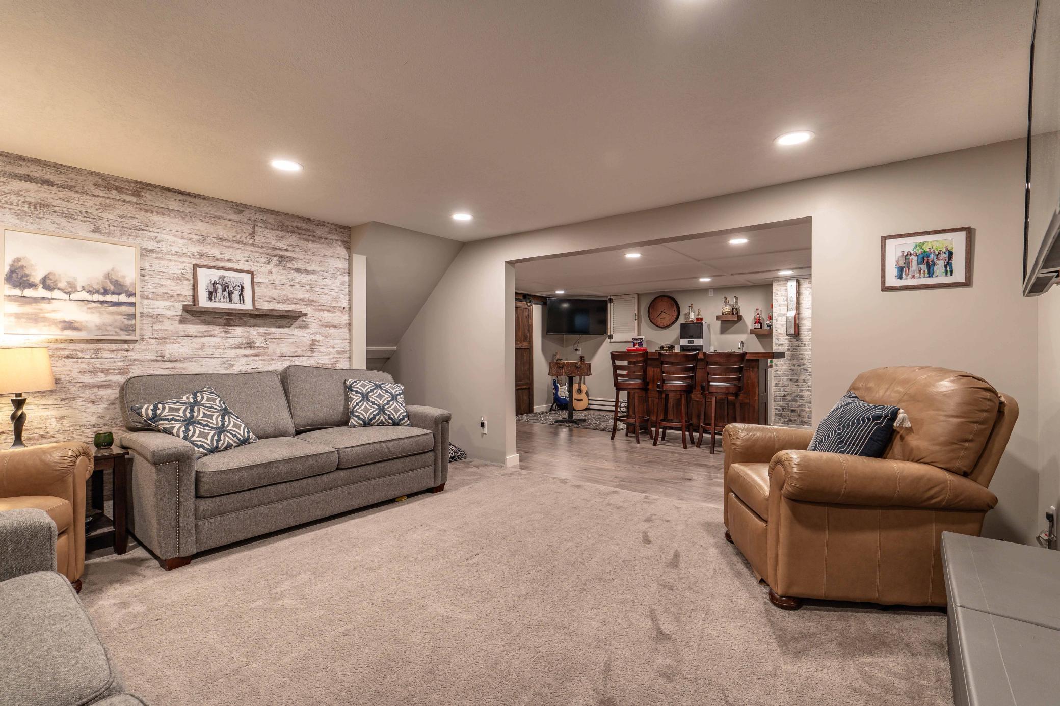 736 Shorewood Dr DL-241.jpg