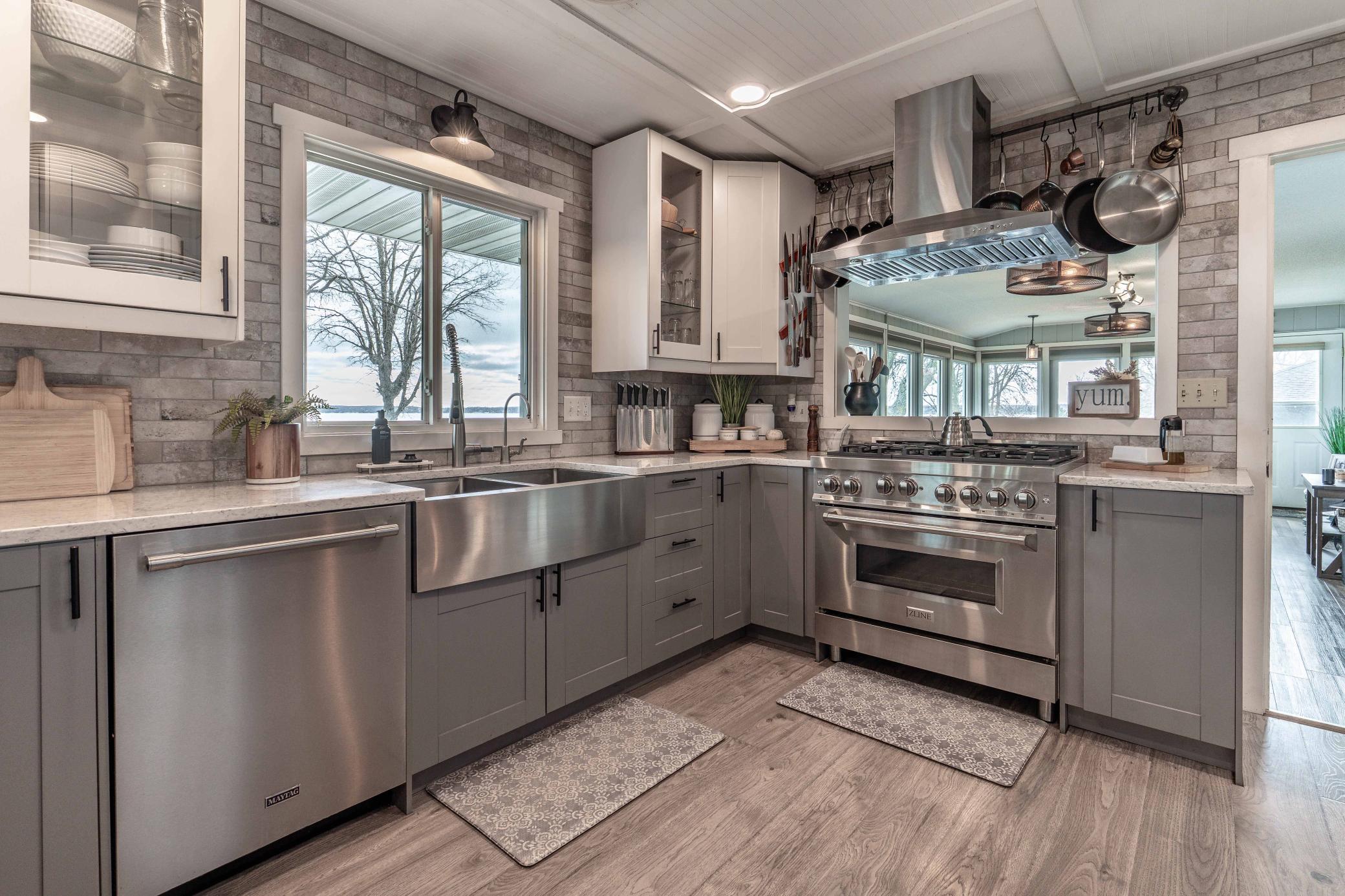 736 Shorewood Dr DL-212.jpg