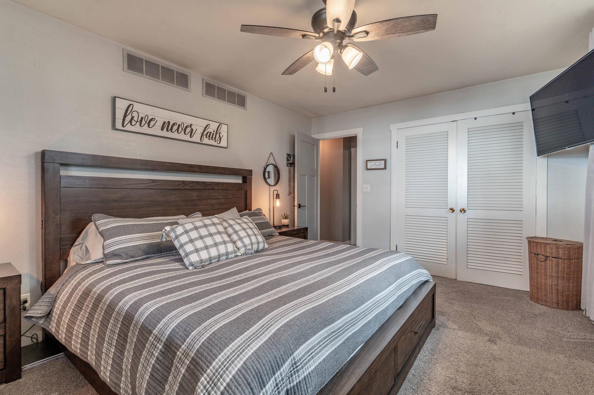 736 Shorewood Dr DL-231.jpg