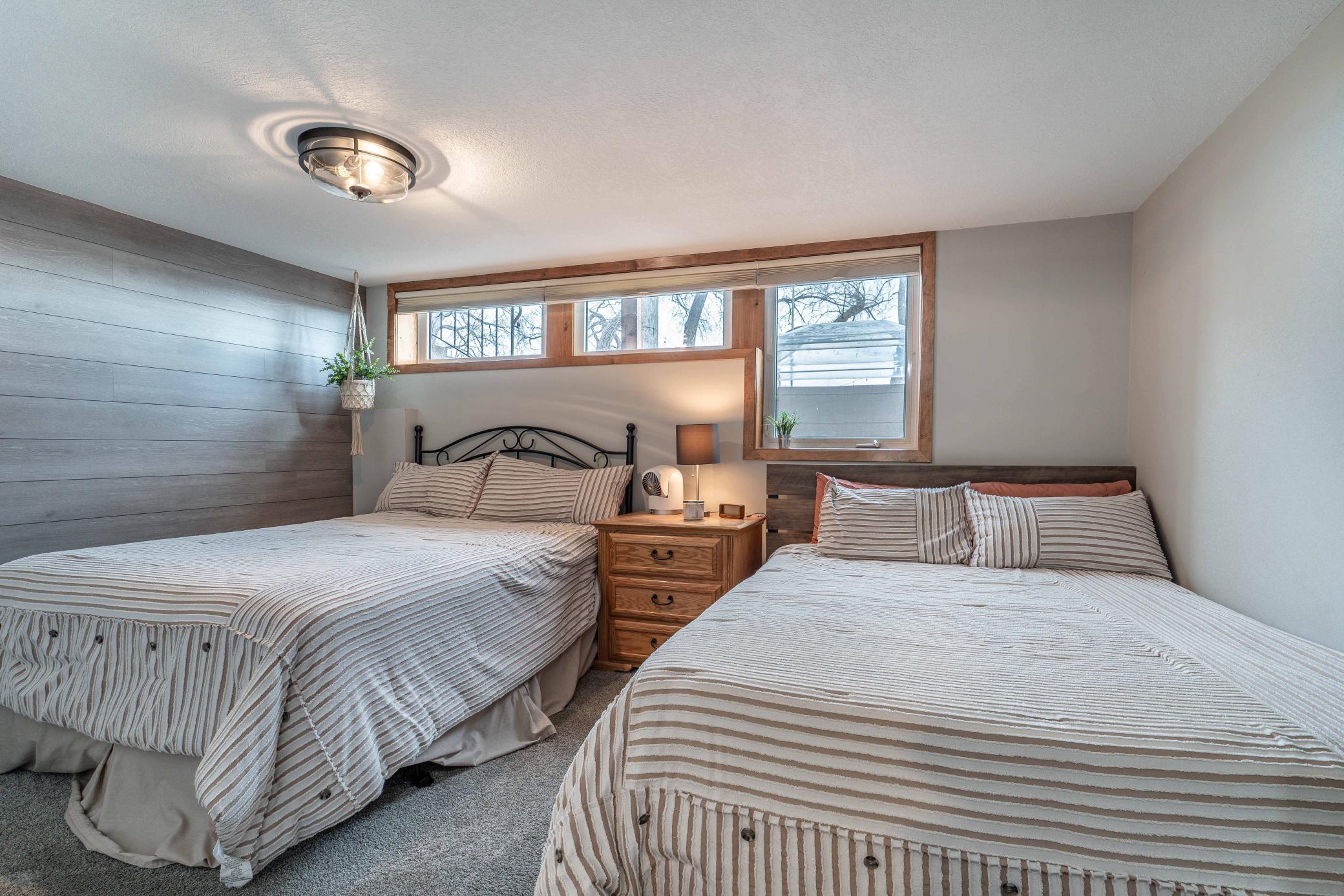 736 Shorewood Dr DL-242.jpg