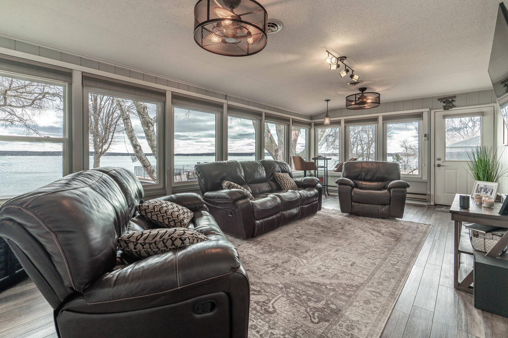 736 Shorewood Dr DL-217.jpg