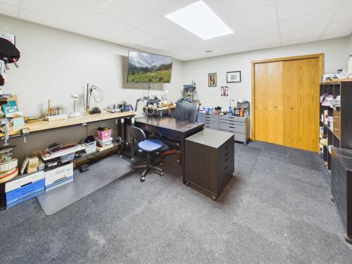2527 Colony Circle, Saint Cloud, MN 56303
