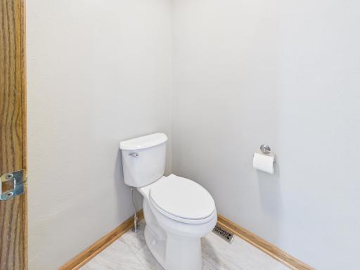 2527 Colony Circle, Saint Cloud, MN 56303