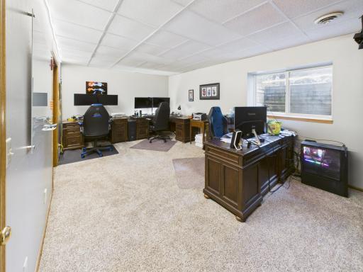 2527 Colony Circle, Saint Cloud, MN 56303